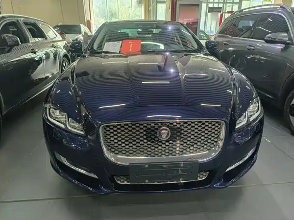 Jaguar XJ 2018