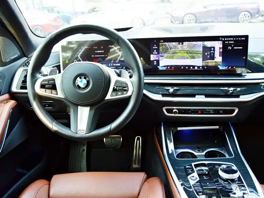 BMW X7 2025 — фото 13