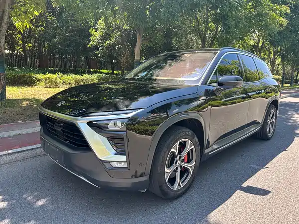 NIO ES8 2019