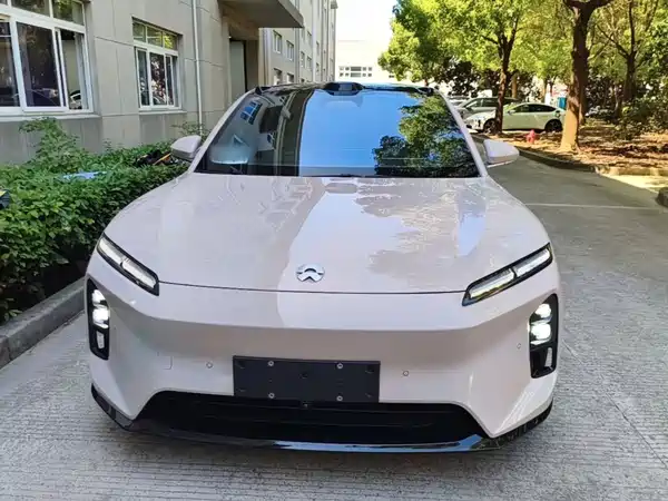 NIO ET5 2025