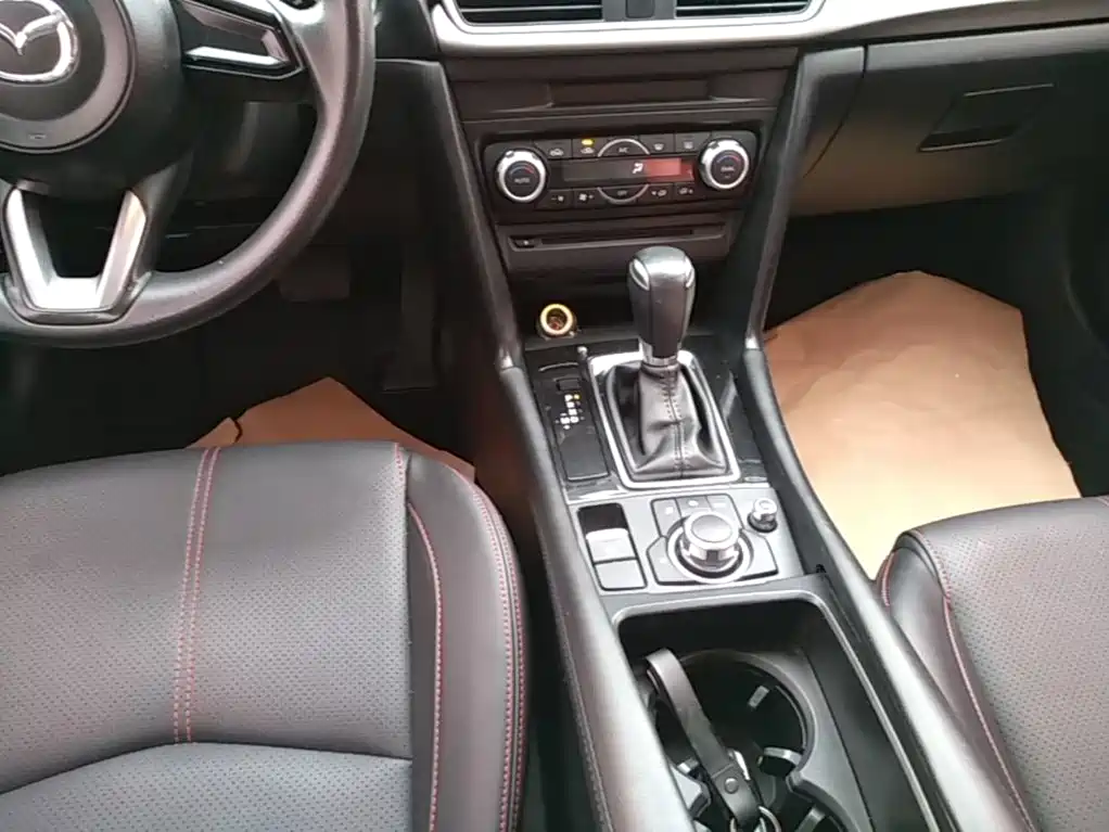 Mazda 3 Angkesela 2018 — фото 14
