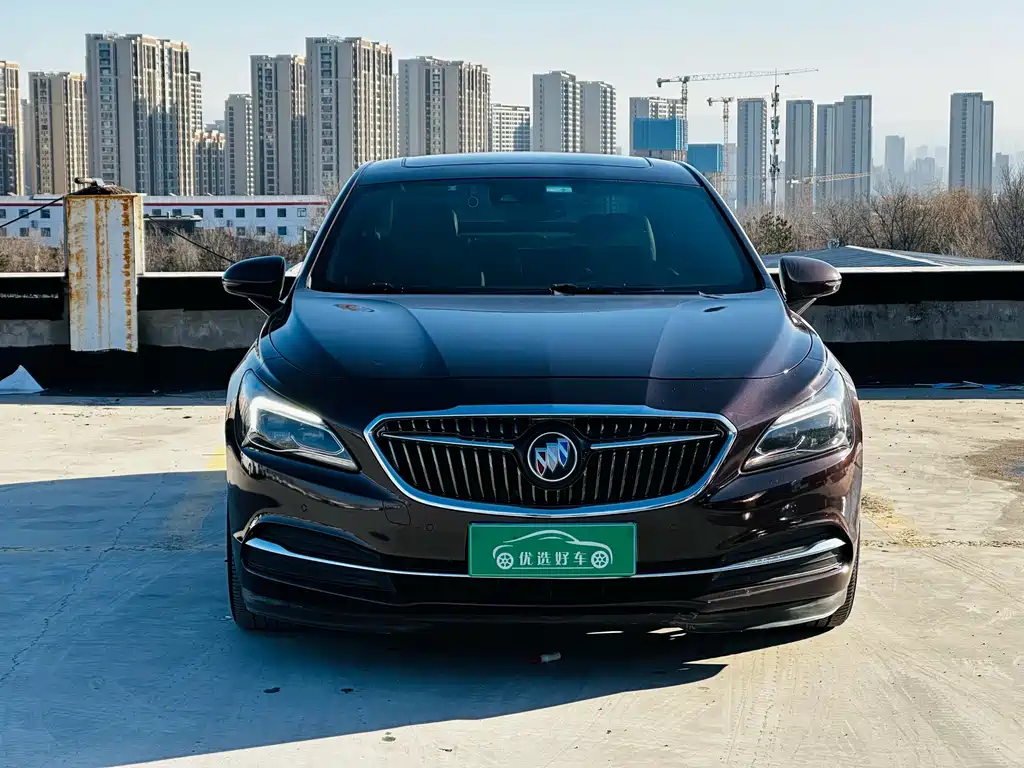 Buick LaCrosse 2017 — фото 2