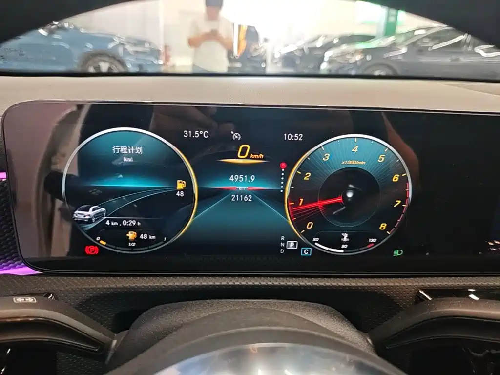 Mercedes-Benz A-Class 2021 — фото 12