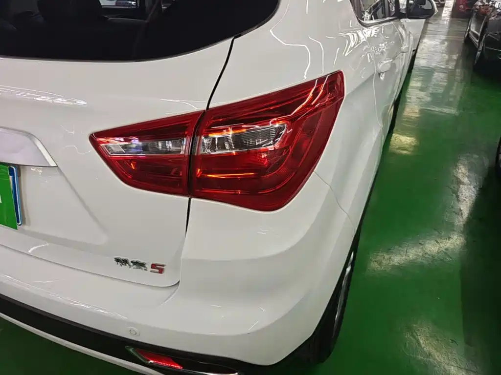 Changan Auchan Corsa 5 2021 — фото 8
