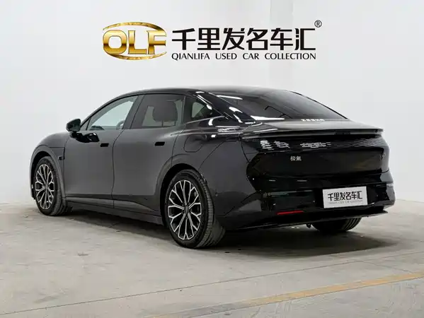 Zeekr 007 2024