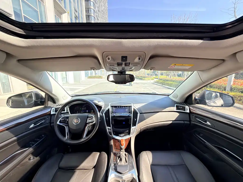 Cadillac SRX 2016 — фото 6