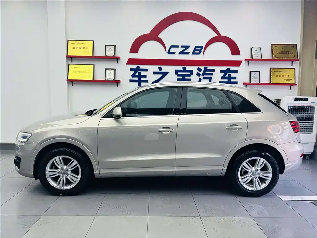 Audi Q3 2015 — фото 4
