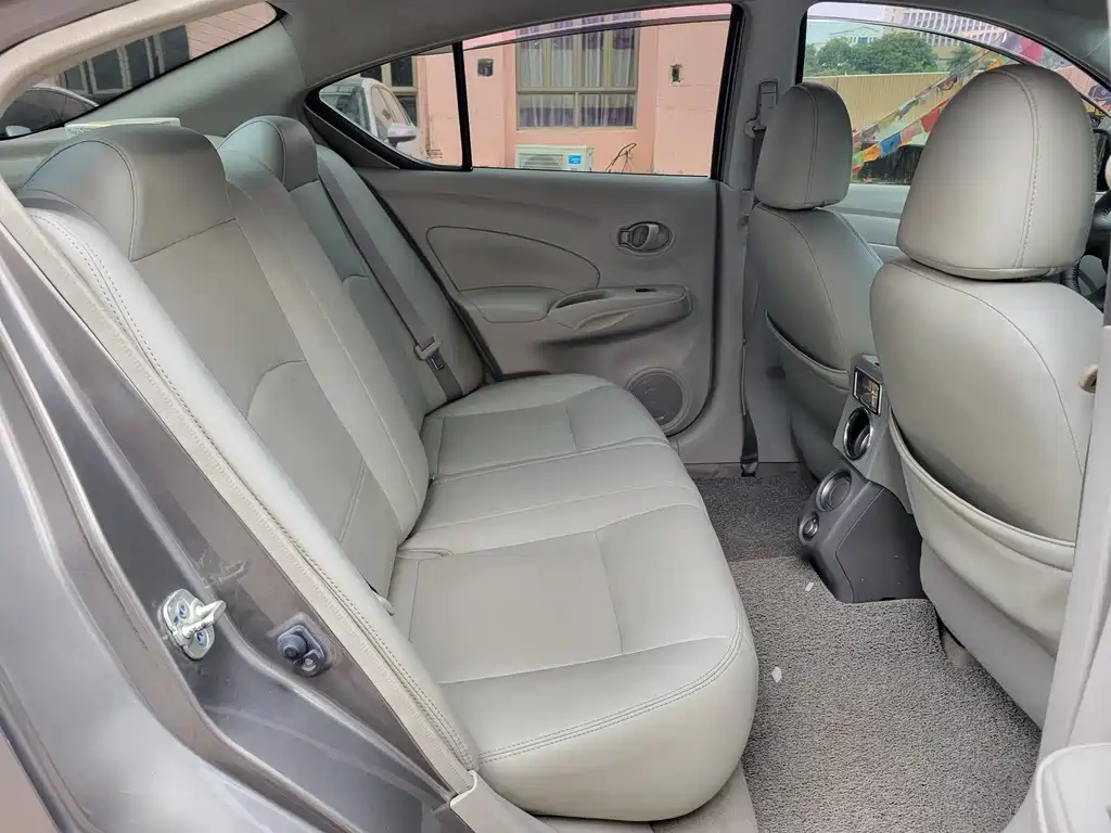Nissan Sunny 2013 — фото 15