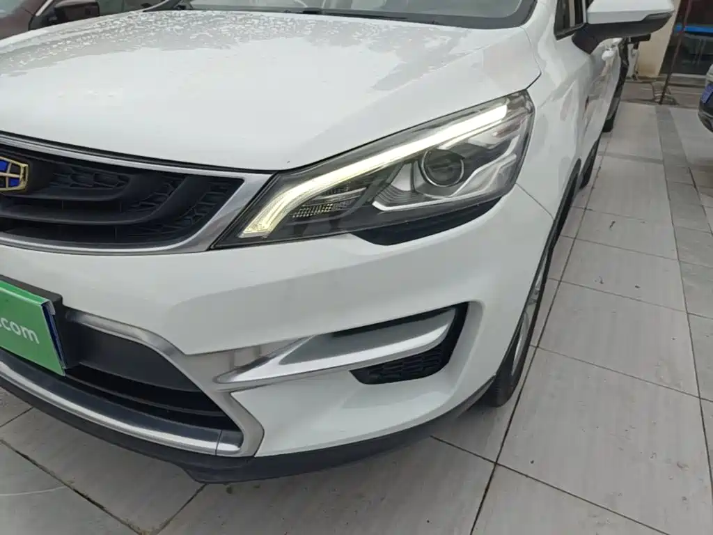Geely Emgrand GS 2017 — фото 24