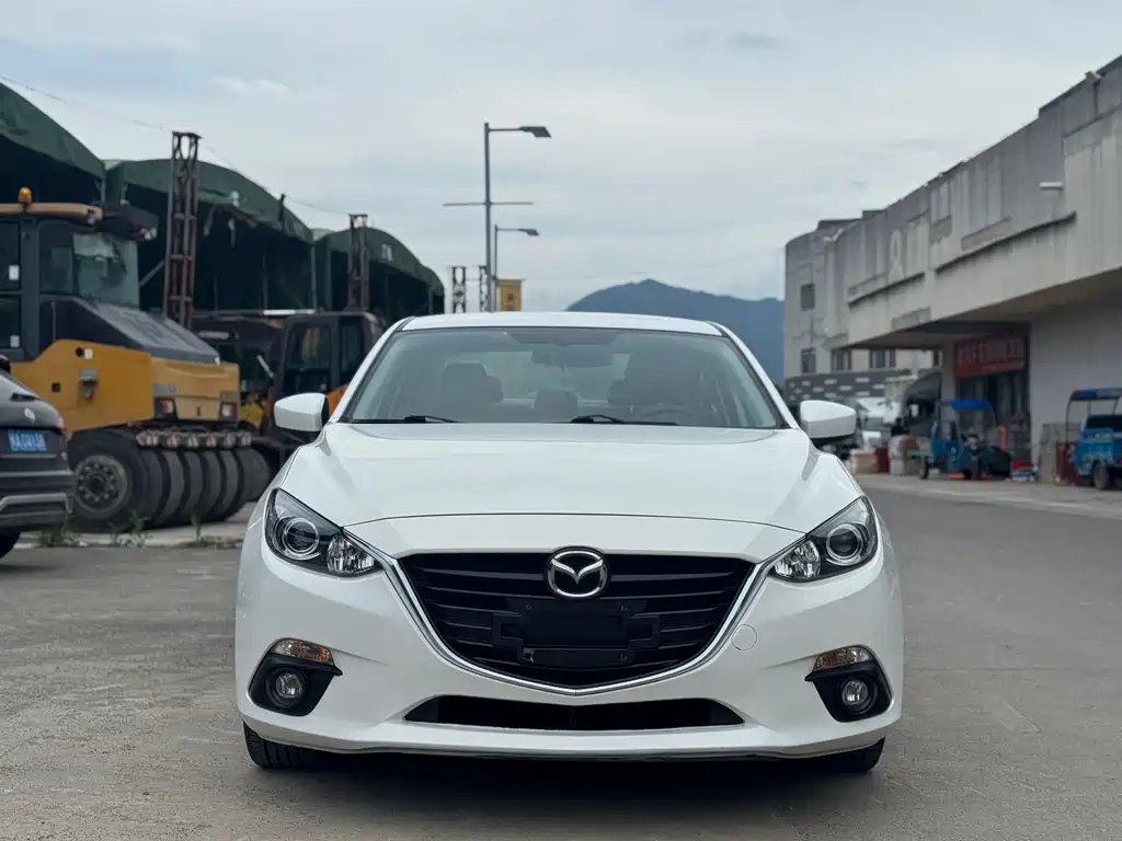Mazda 3 Axela 2015 — фото 2