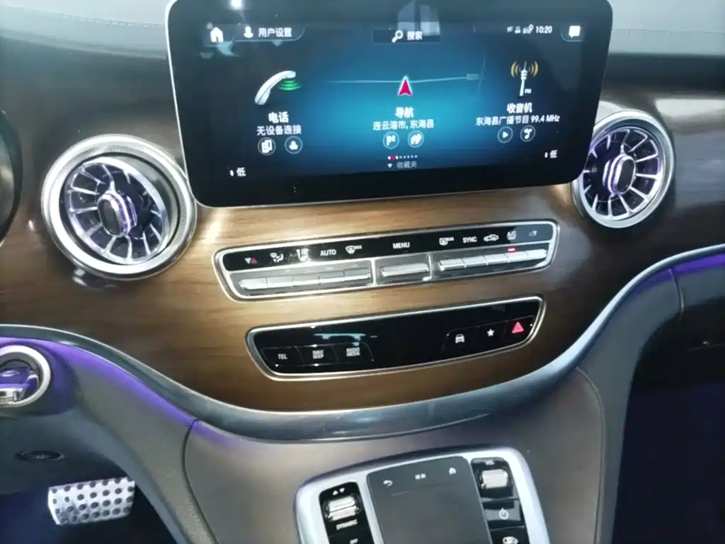Mercedes-Benz V-Class 2022 — фото 13