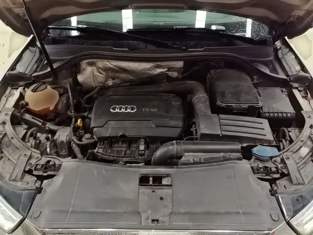 Audi Q3 2018 — фото 20