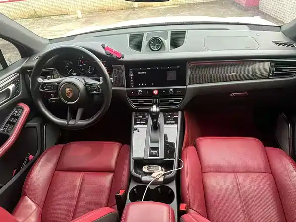 Porsche Macan 2024