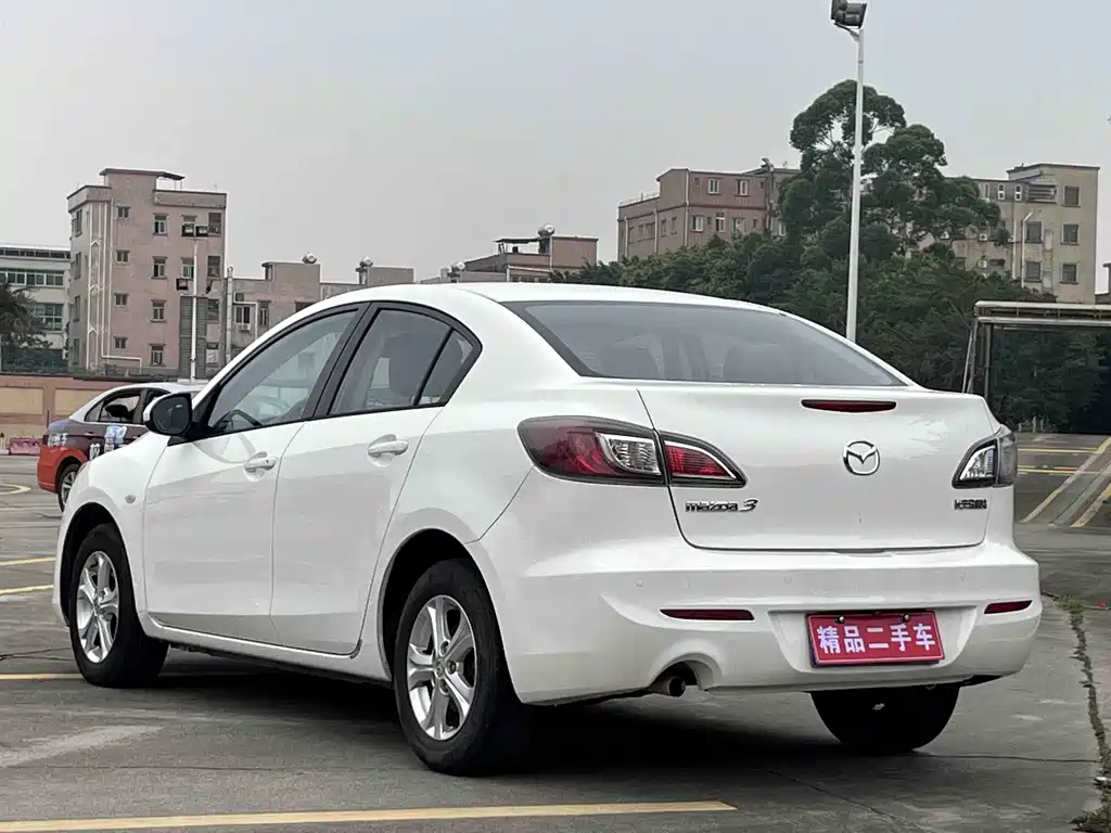 Mazda 3 Xingcheng 2016 — фото 4