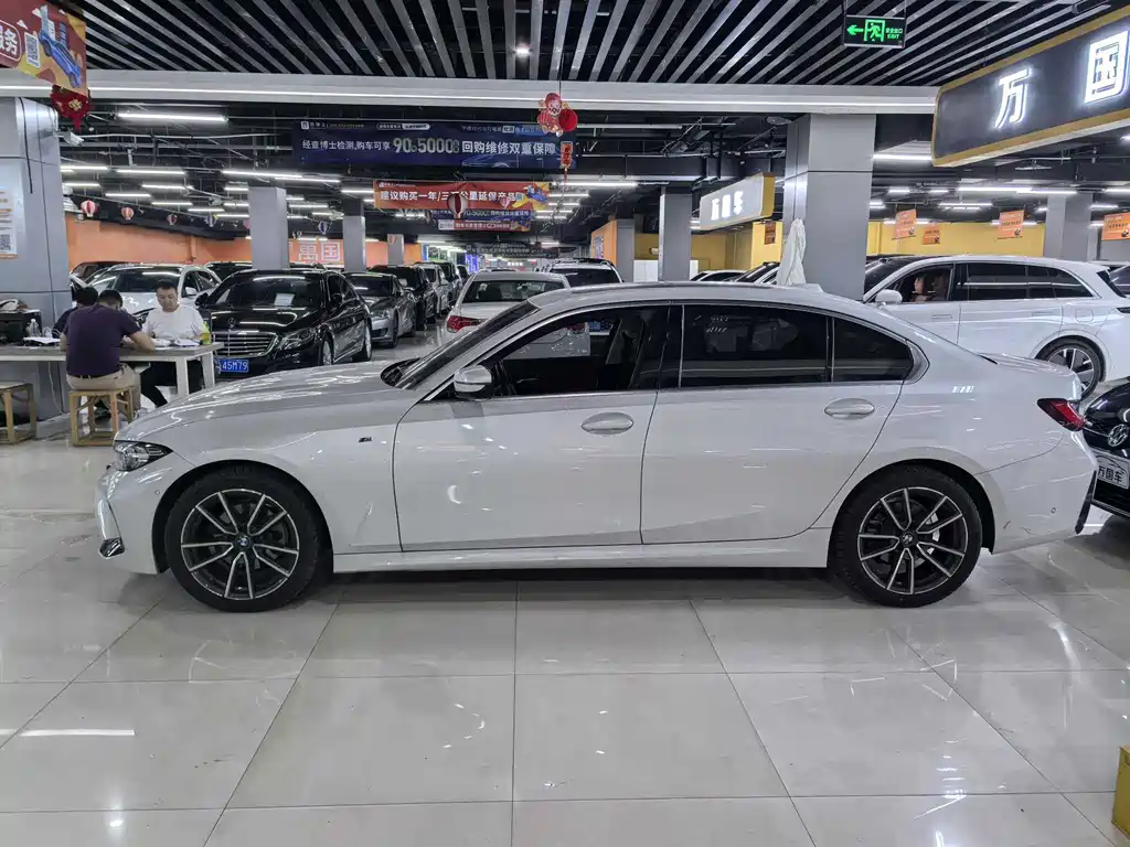 BMW 3 Series 2024