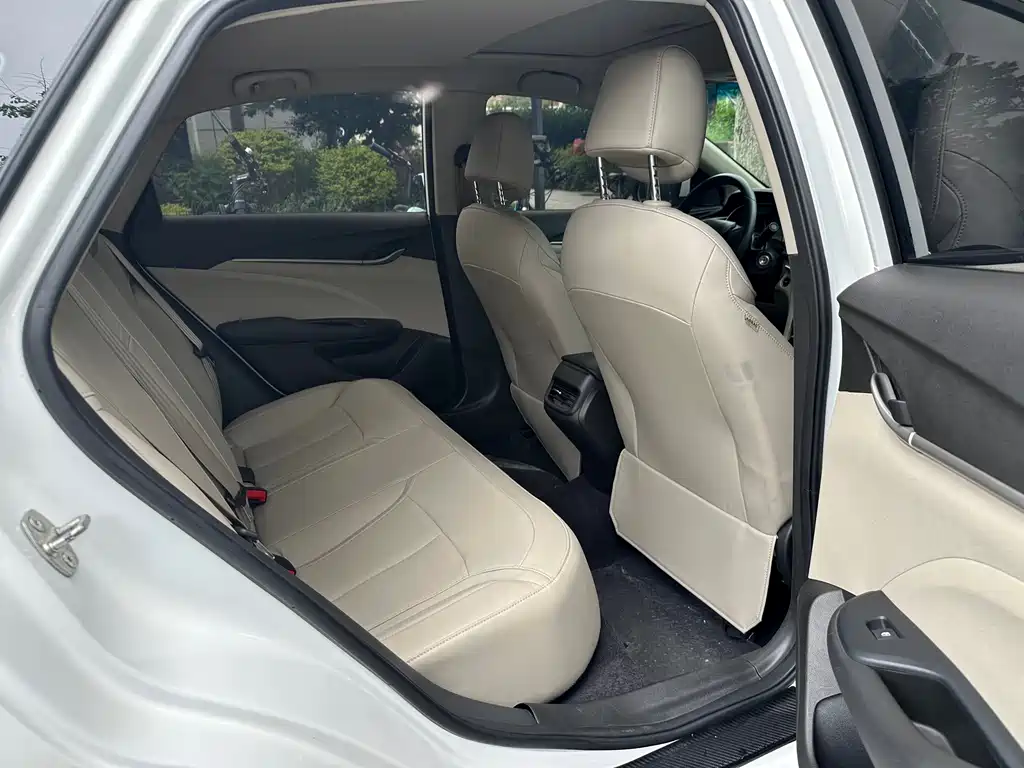 Buick Excelle 2020 — фото 13
