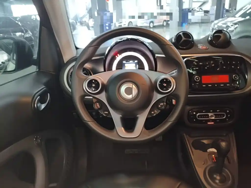 smart fortwo 2019 — фото 11