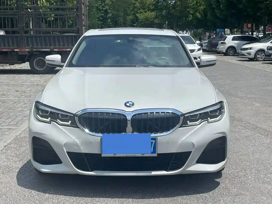 BMW 3 Series 2021