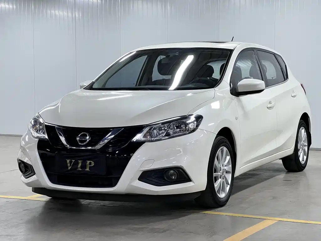 Nissan Tiida 2018 — фото 1