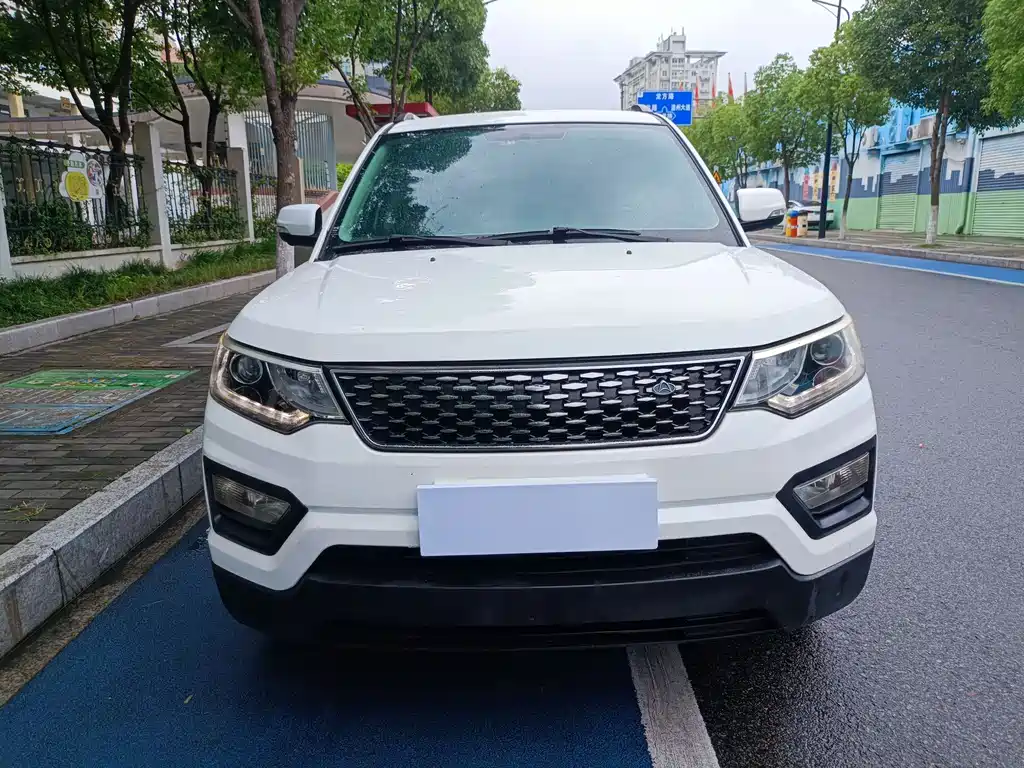 Oshan Oushang CX70 2017