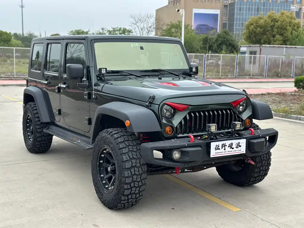 Jeep Wrangler 2010 — фото 3
