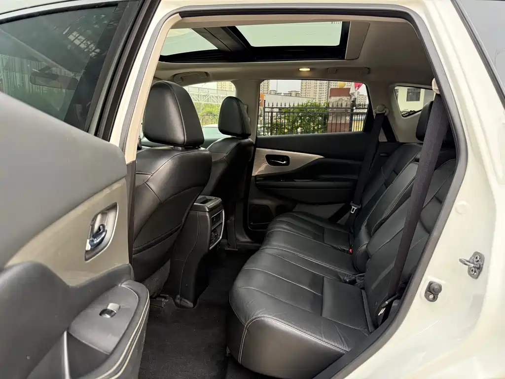 Nissan Murano 2018 — фото 19