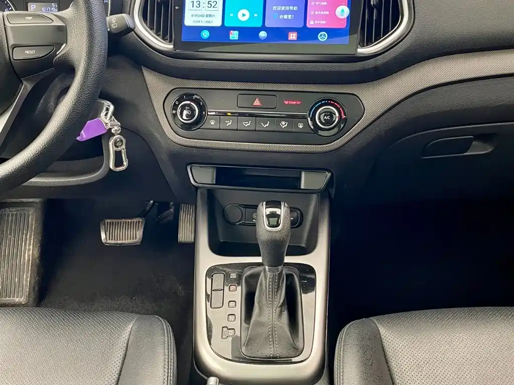 Kia KX3 2017 — фото 9