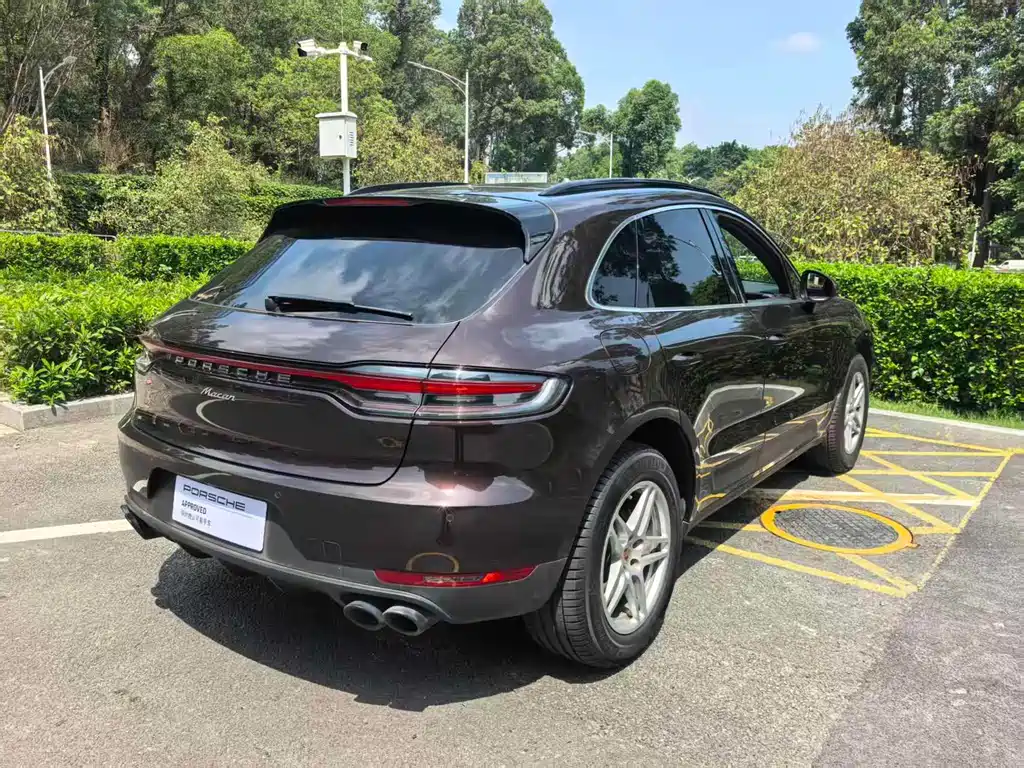 Porsche Macan 2019 — фото 10