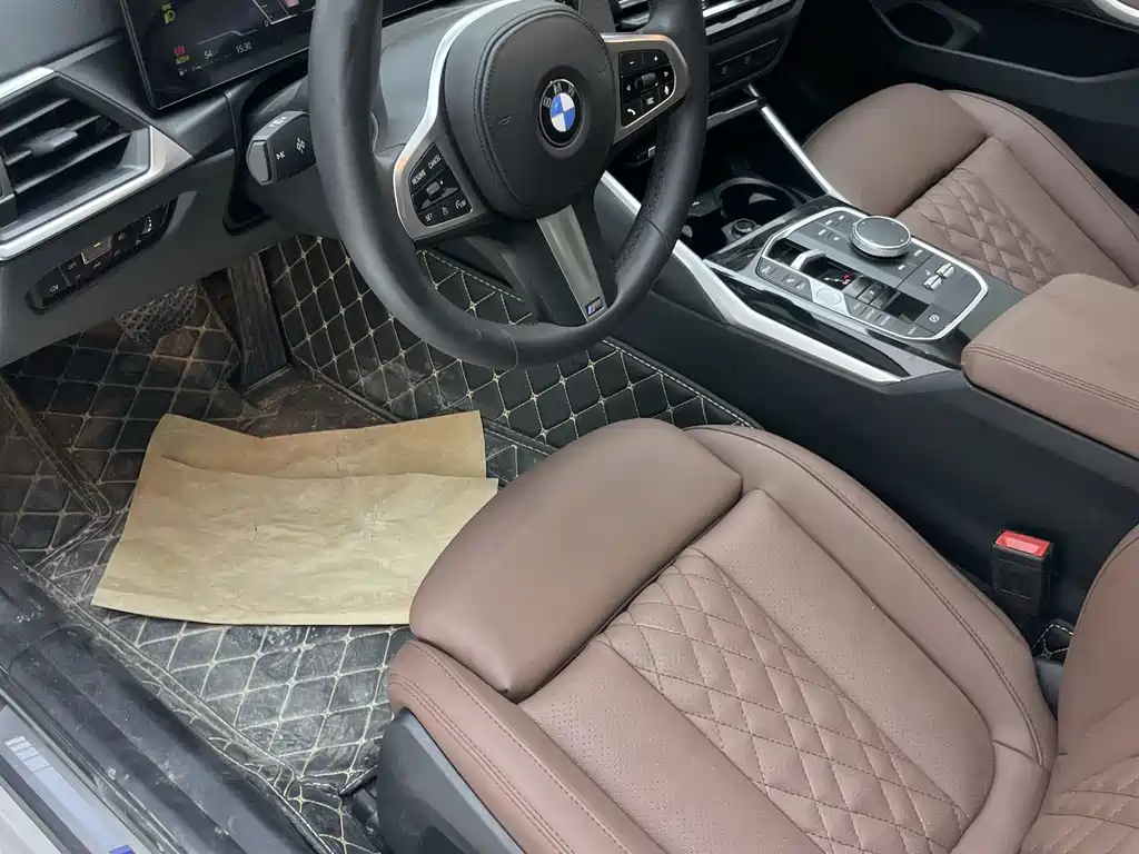 BMW 3 Series 2023 — фото 12
