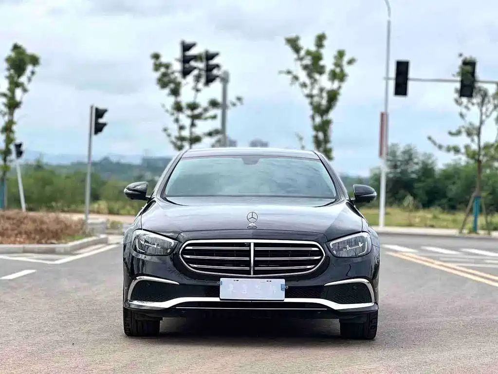 Mercedes-Benz E-Class 2022 — фото 2