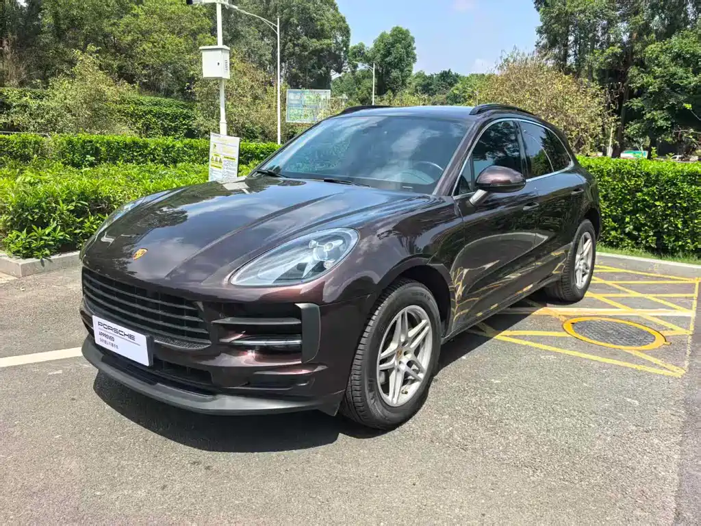 Porsche Macan 2019 — фото 1