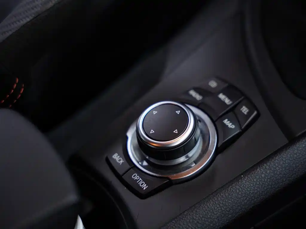 BMW 1 Series M 2012 — фото 40