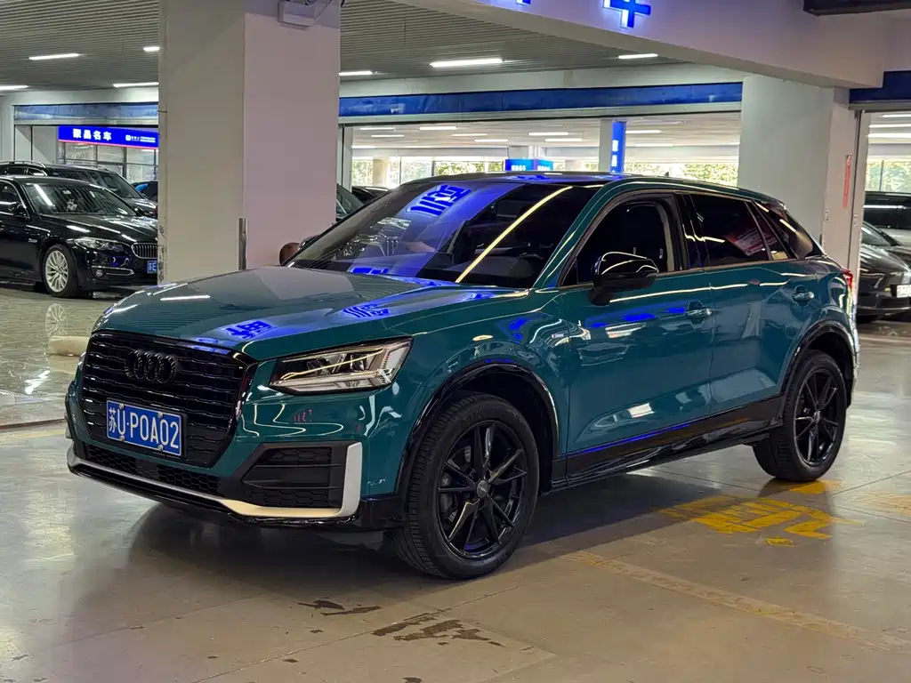 Audi Q2L 2019