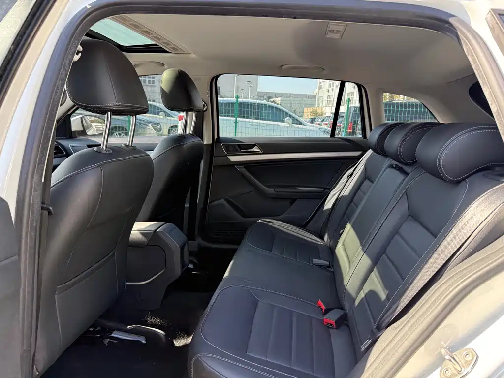 Volkswagen Gran Lavida 2019 — фото 12