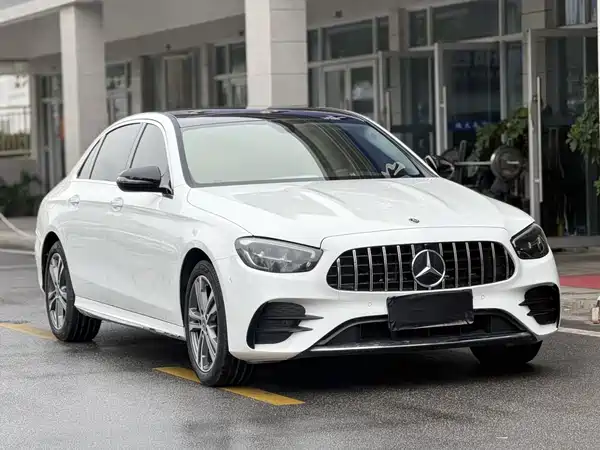 Mercedes-Benz E-Class 2021