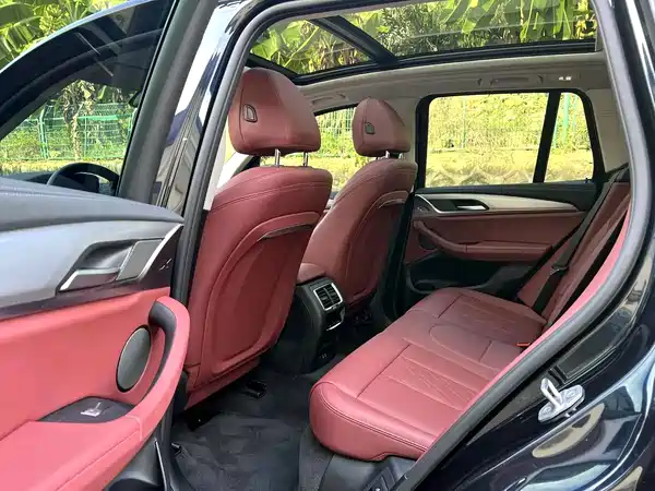BMW iX3 2022