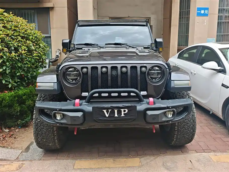 Jeep Wrangler 2021 — фото 2