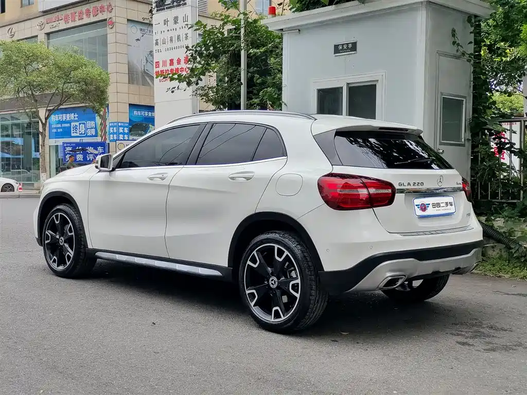 Mercedes-Benz GLA 2018 — фото 4
