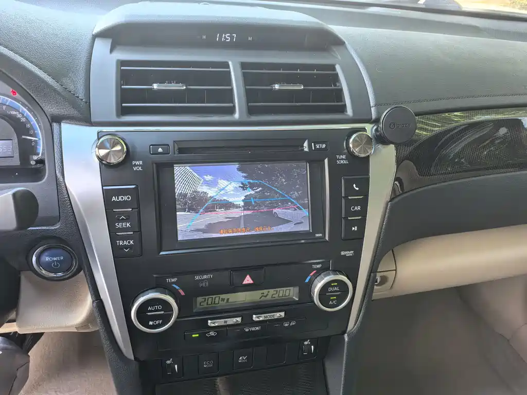 Toyota Camry 2012 — фото 21
