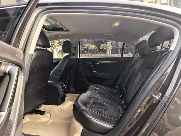 Volkswagen Magotan 2016