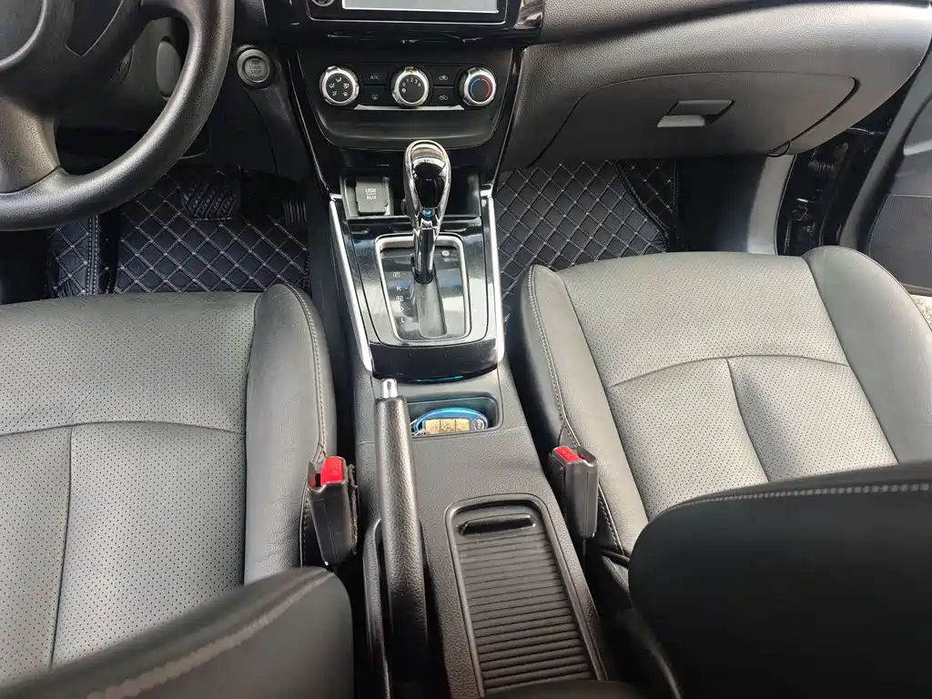 Nissan Sylphy 2016 — фото 14