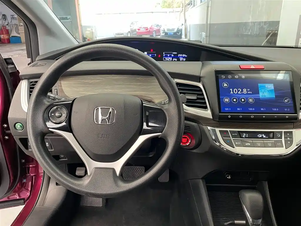 Honda Jade 2018 — фото 11