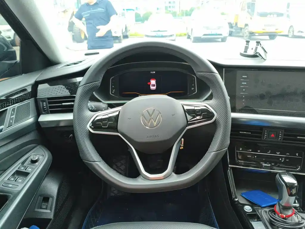 Volkswagen Passat 2024