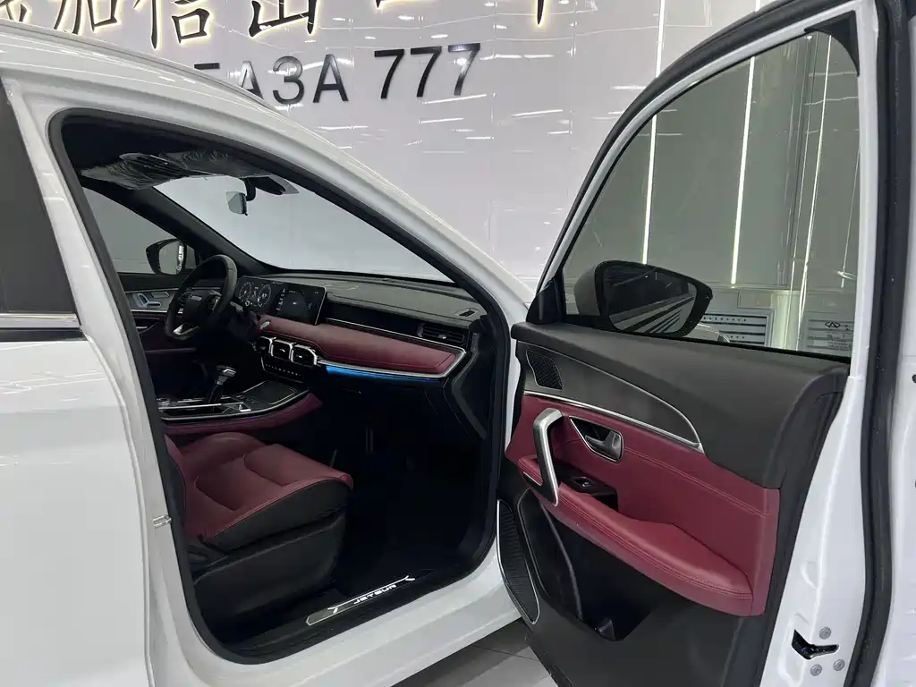 Jetour X70 PLUS 2022 — фото 15