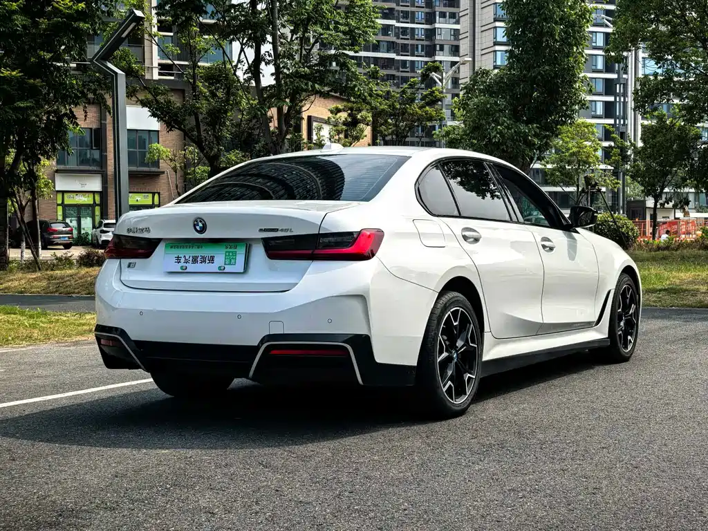 BMW i3 2024 — фото 12