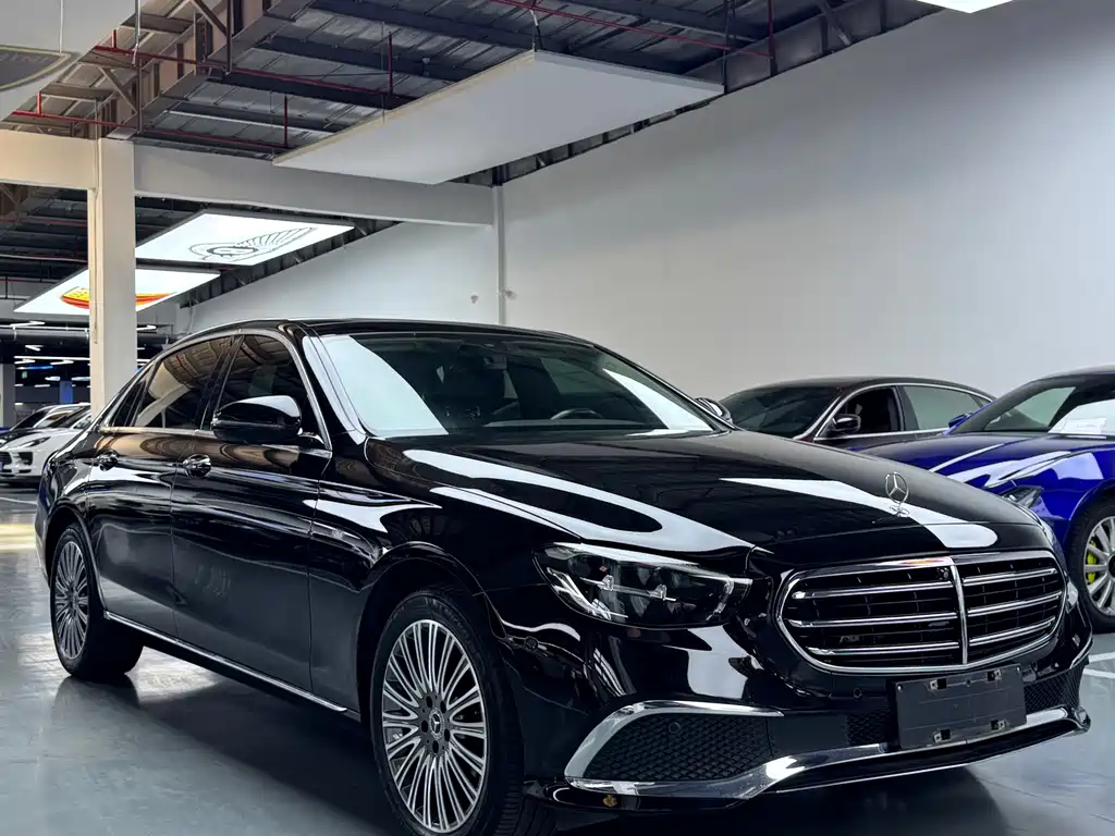 Mercedes-Benz E-Class 2023