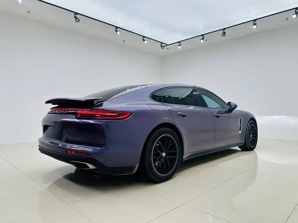 Porsche Panamera 2018 — фото 6