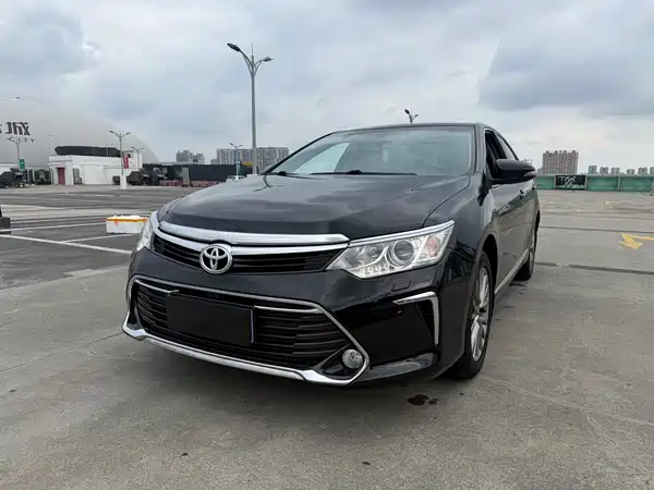 Toyota Camry 2016