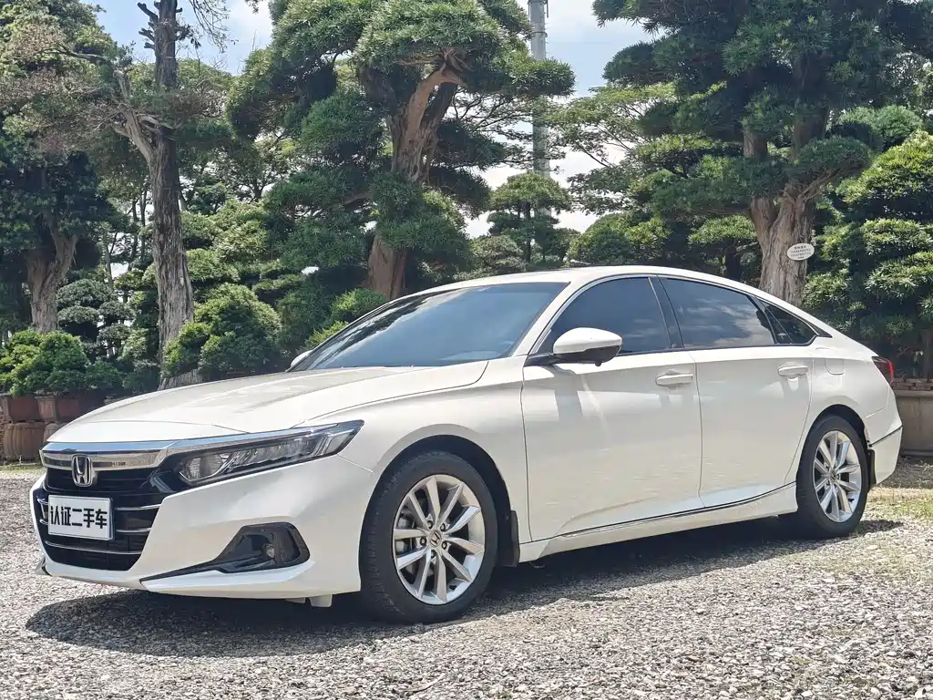 Honda Accord 2022 — фото 1