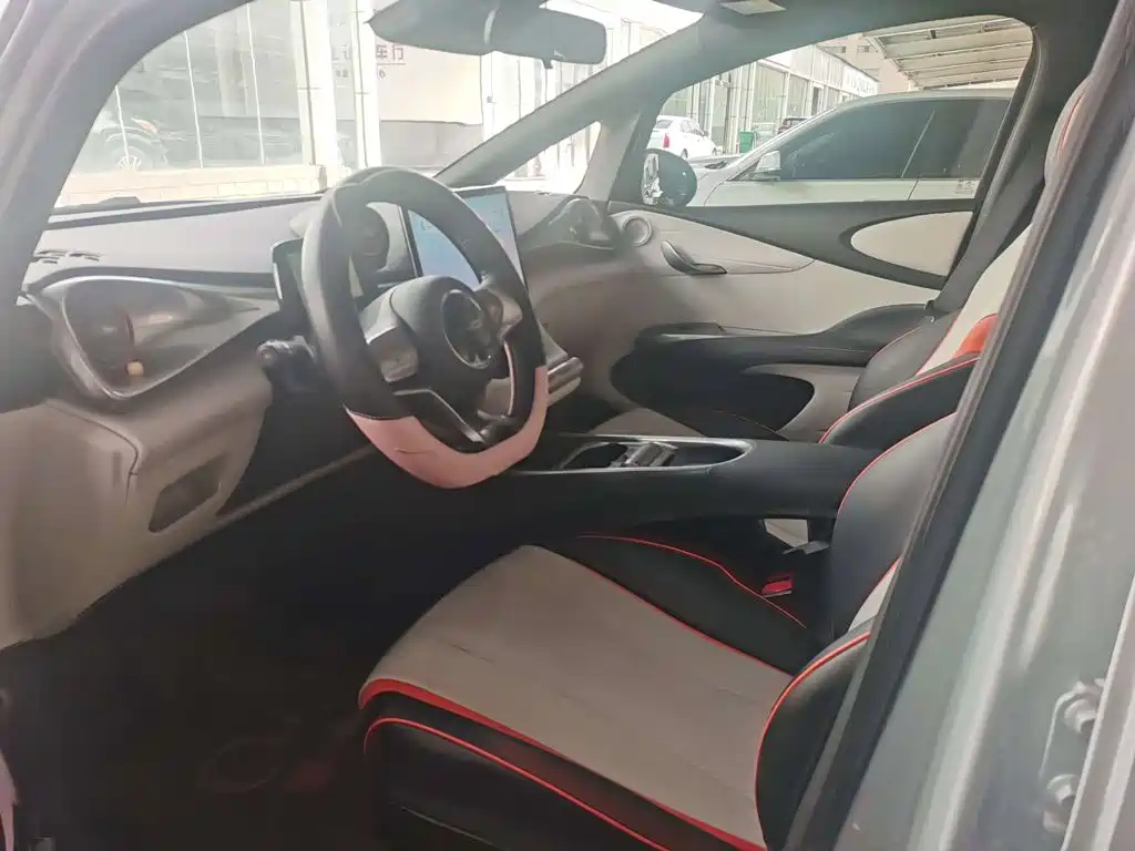 BYD Dolphin 2023